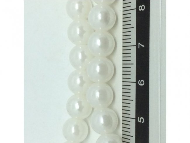 80 acrylic pearls 8mm